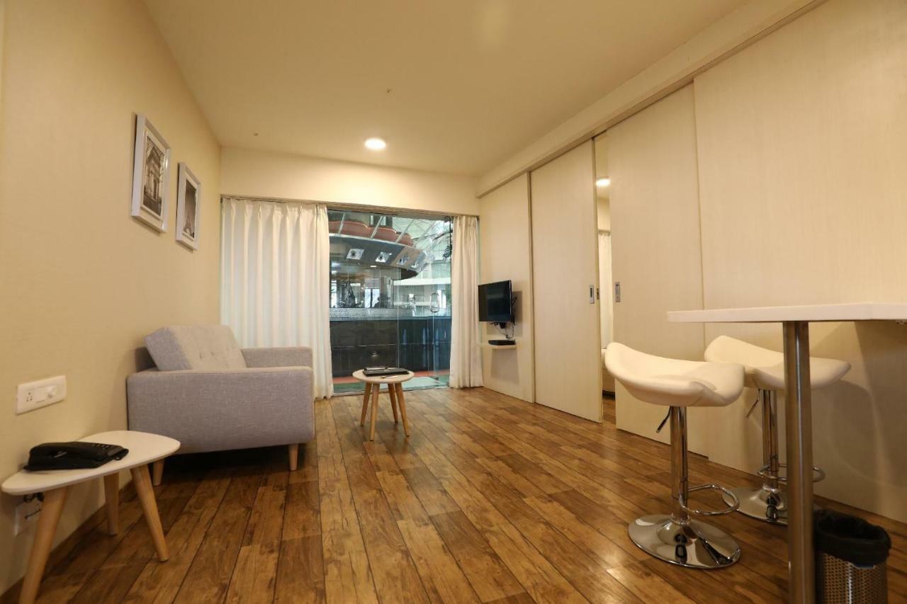 Rajhans Belliza Service Apartment Surate Extérieur photo